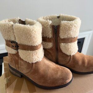 UGG Blayre II Women's Boots, Size 9